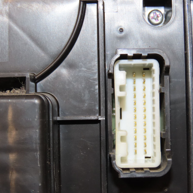 Commande de chauffage occasion RENAULT KANGOO II Phase 1 01-2008->03-2013 1.5 DCI 105ch 275104004R 4