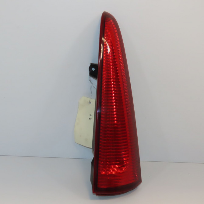 Feu arrière intérieur droit occasion RENAULT KANGOO II Phase 1 01-2008->03-2013 1.5 DCI 105ch 1