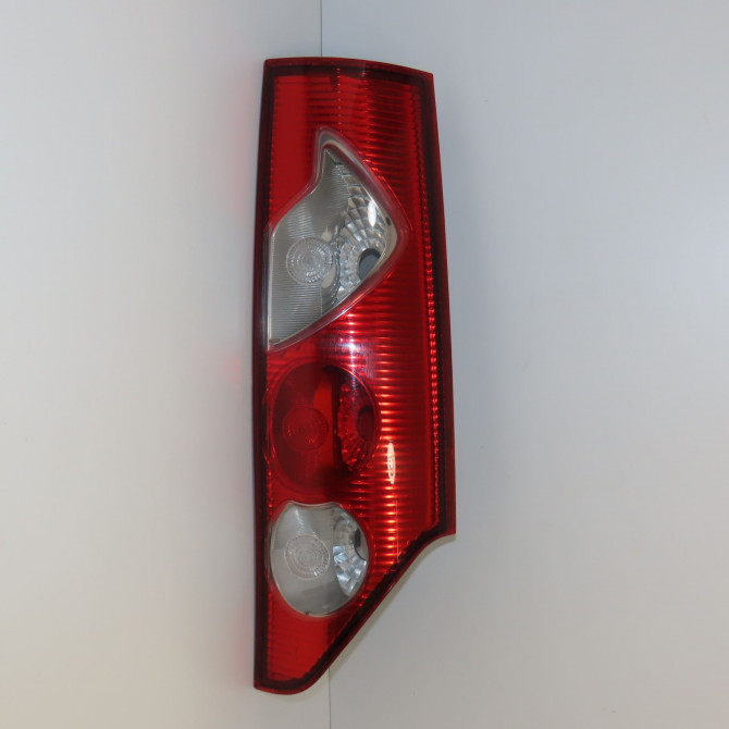 Feu arrière droit occasion RENAULT KANGOO II Phase 1 01-2008->03-2013 1.5 DCI 105ch 8200419945 1