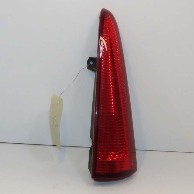 Feu arrière intérieur droit occasion RENAULT KANGOO II Phase 1 01-2008->03-2013 1.5 DCI 85ch 1