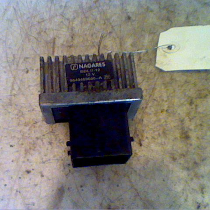 Boitier de préchauffage occasion DACIA SANDERO I Phase 1 06-2008->10-2012 1.5 DCI 85ch 9640469680 2