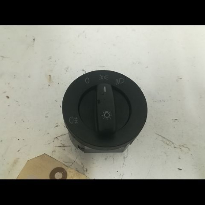 Interrupteur commande de phares occasion VOLKSWAGEN GOLF VI Phase 1 10-2008->04-2013 1.4 TSI 16v 122ch 1K0953513H9B9 1