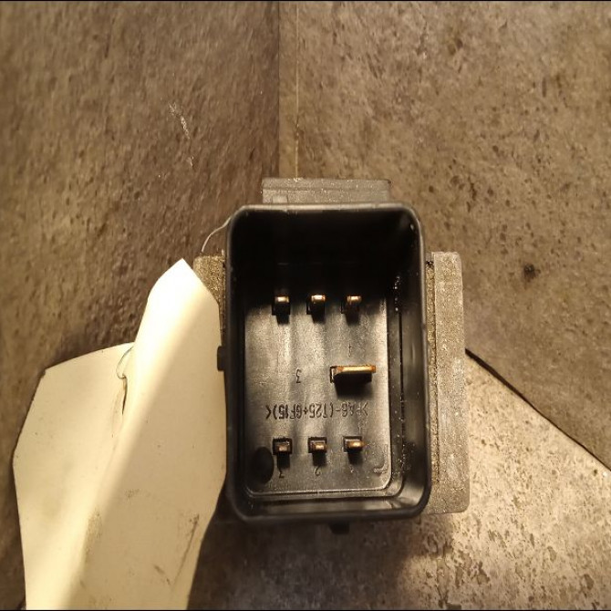 Boitier de préchauffage occasion RENAULT SCENIC II Phase 1 03-2004->09-2006 1.9 DCI 125ch 9640469680 2