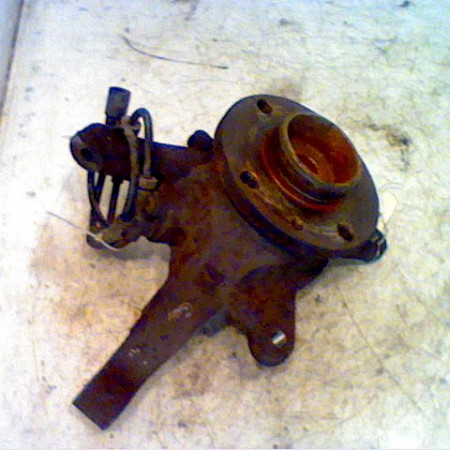 Moyeu avg occasion RENAULT MEGANE I Phase 2 03-1999->06-2003 7701205779