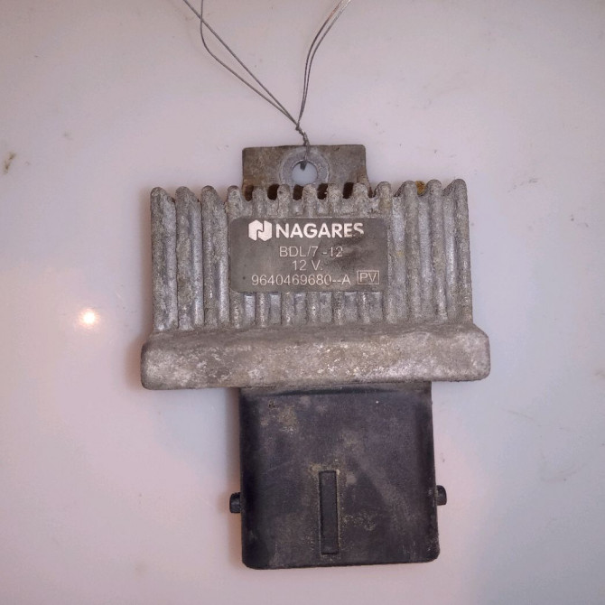 Boitier de préchauffage occasion RENAULT KANGOO II Phase 1 01-2008->03-2013 1.5 DCI 105ch 9640469680 1