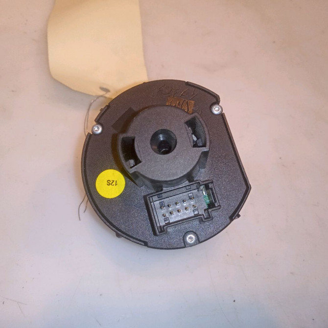 Interrupteur commande de phares occasion VOLKSWAGEN GOLF VI Phase 1 10-2008->04-2013 2.0 TDI 110ch 1K0953513H9B9 2