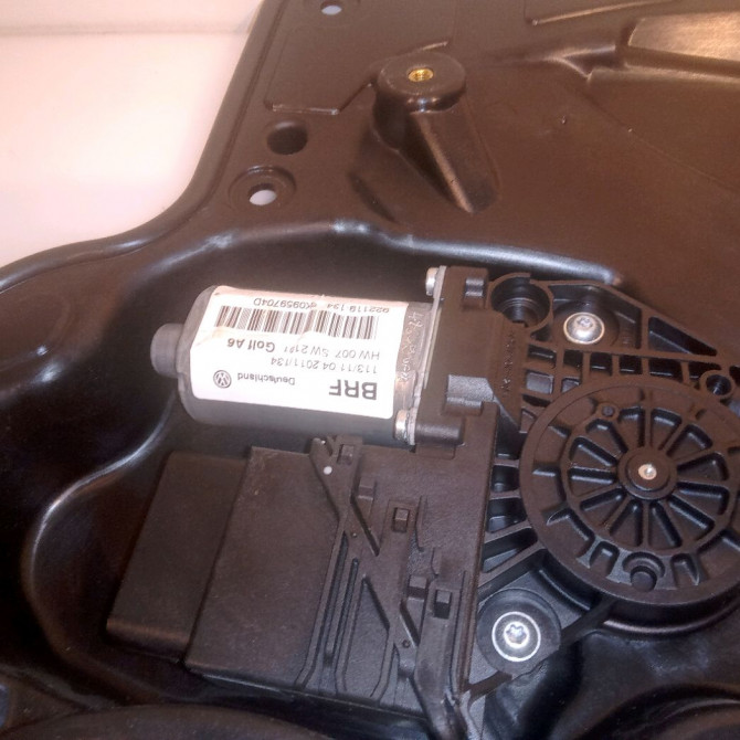 Mecanisme+moteur leve-glace ard occasion VOLKSWAGEN GOLF VI Phase 1 10-2008->04-2013 2.0 TDI 140ch 5K4839462 2