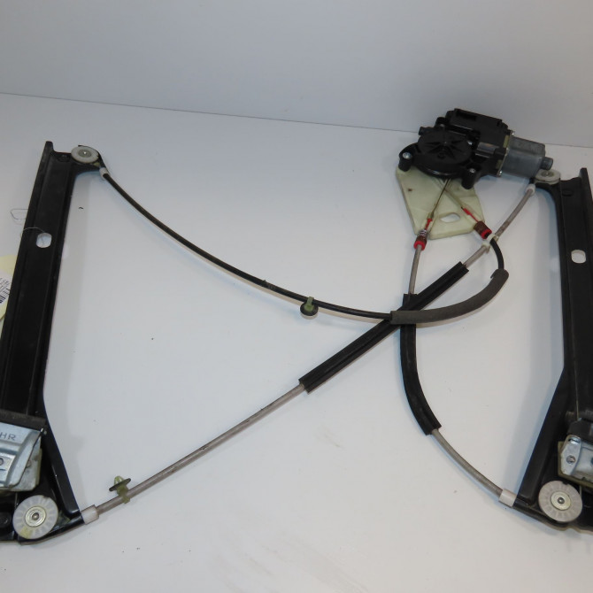 Mecanisme + moteur lève-glace avant droit occasion VOLKSWAGEN POLO V POLO V Phase 1 2009-09-01->2014-05-31 1.6 TDI 90 6R3837462L 1