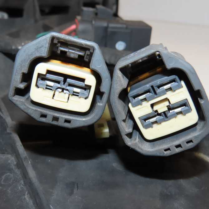 Ventilateur de refroidissement occasion CHRYSLER 300C Phase 2 10-2007->01-2011 3.0 CRD 5072330AB 4