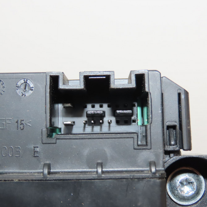 Mecanisme+moteur leve-glace avg occasion VOLKSWAGEN POLO V Phase 2 02-2014->... 1.4 TDI 90ch 6R3837461L 4