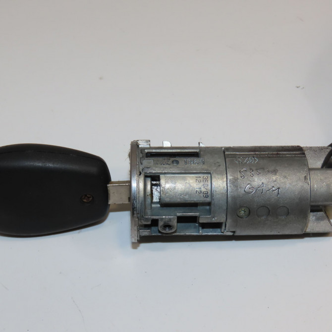 Antivol de direction occasion DACIA LOGAN I Phase 2 MVC 10-2008->01-2013 1.5 DCI 85ch 6001546809 2