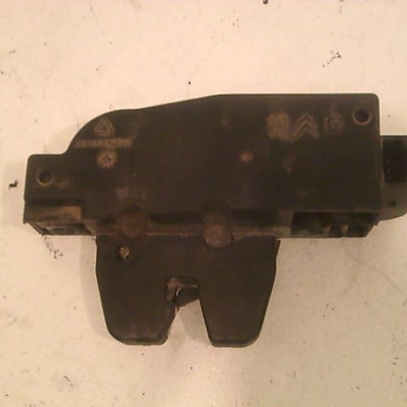 Serrure hayon occasion CITROEN C5 I Phase 1 03-2001->09-2004 1.8i 16v 871972