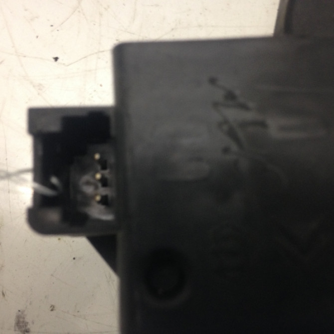 Serrure hayon occasion CITROEN C3 I Phase 1 04-2002->10-2005 1.1i 871972 3