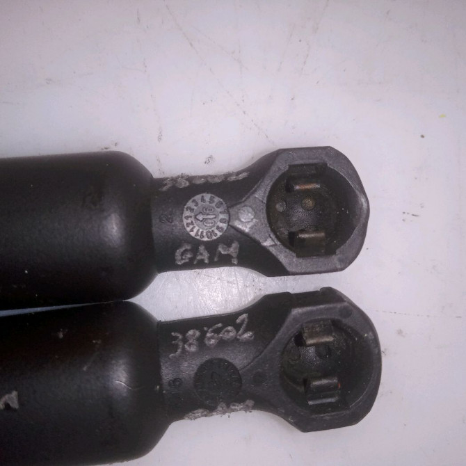 Verin droit hayon occasion PEUGEOT 307 Phase 2 06-2005->03-2008 1.6 HDI 16v 110ch 792515 2