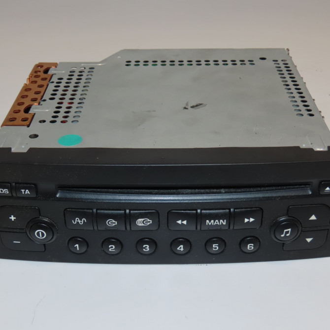 Autoradio occasion PEUGEOT 1007 Phase 1 04-2005->12-2010 1.4i 6564RT 1