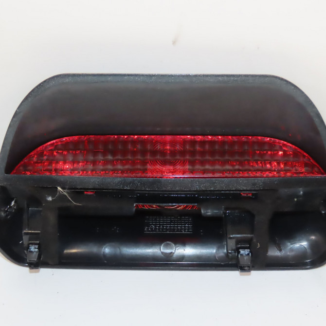 Feux stop supplementaire occasion DACIA SANDERO I Phase 1 06-2008->10-2012 1.4 MPI 75ch 8200734823 1