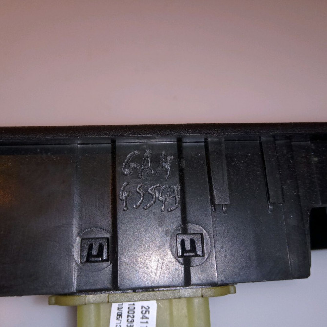 Commande lève-glace porte avant gauche occasion RENAULT CLIO IV Phase 1 07-2012->... 1.5 DCI 90ch 254118044R 3