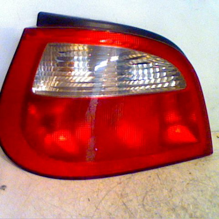 Feu arrière gauche occasion RENAULT MEGANE I Phase 1 11-1995->03-1999 7700428320