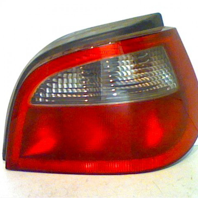 Feu arrière droit occasion RENAULT MEGANE I Phase 1 11-1995->03-1999 7700428321 1