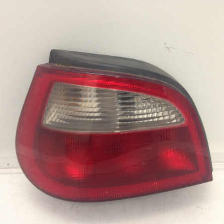 Feu arrière gauche occasion RENAULT MEGANE I Phase 1 11-1995->03-1999 7700428320