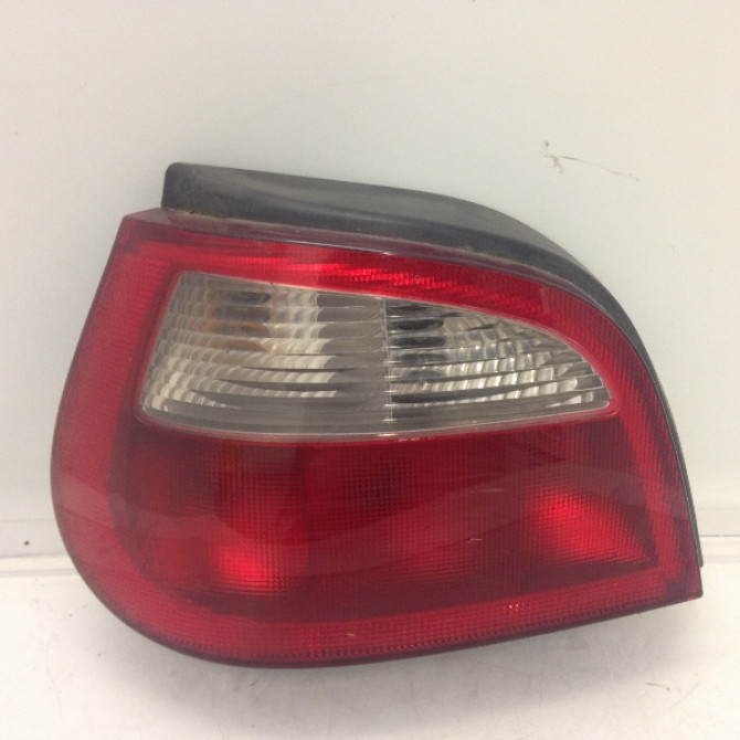 Feu arrière gauche occasion RENAULT MEGANE I Phase 1 11-1995->03-1999 7700428320 1