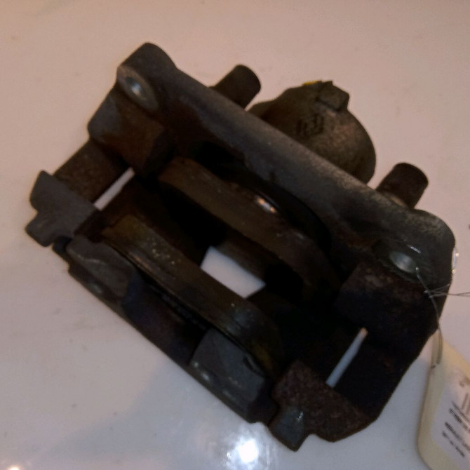 Etrier de frein avant gauche occasion RENAULT LAGUNA III Phase 2 11-2010->03-2013 1.5 DCI 8v 110ch 410110002R 1