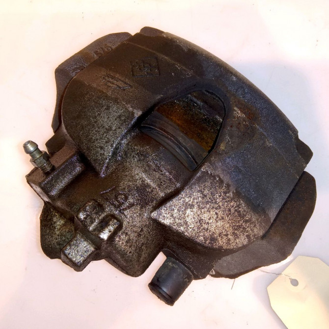 Etrier de frein avant gauche occasion RENAULT LAGUNA III Phase 2 11-2010->03-2013 1.5 DCI 8v 110ch 410110002R 2