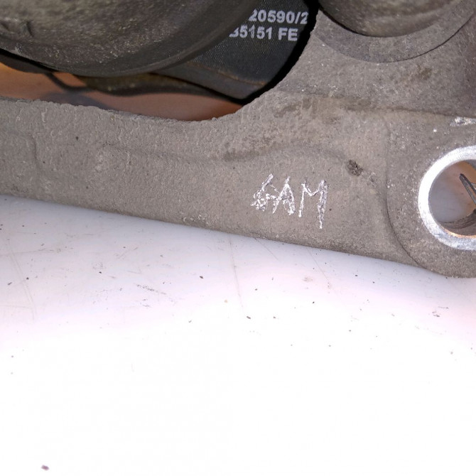 Etrier de frein avant droit occasion RENAULT LAGUNA III Phase 2 11-2010->03-2013 1.5 DCI 8v 110ch 410010002R 3