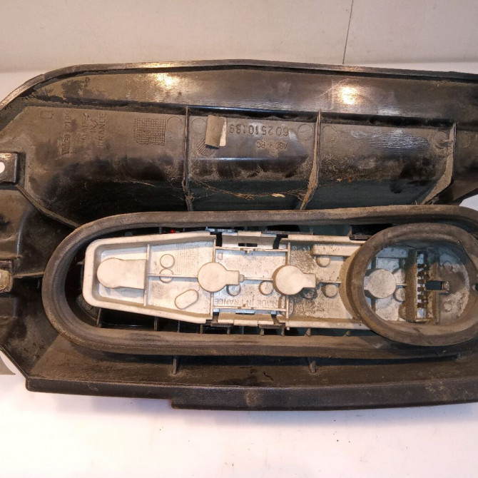 Feu arrière droit occasion RENAULT ESPACE II Phase 1 04-1991->02-1995 2.1 D 8v 90ch 2