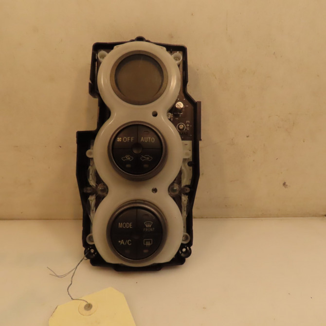 Commande de chauffage occasion TOYOTA YARIS I 559000D210B0 1