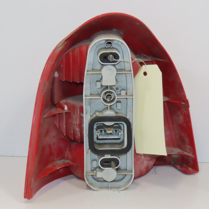 Feu arrière droit occasion RENAULT TWINGO I Phase 2 08-1998->08-2000 1.2i 60ch 7700426320 2