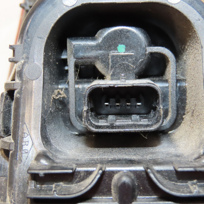 Feu arrière droit occasion RENAULT CLIO IV Phase 2 08-2016->... 1.5 DCI 75ch 265509846R 3