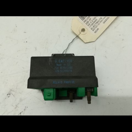 Boitier de préchauffage occasion PEUGEOT 206 Phase 1 09-1998->03-2009 598138