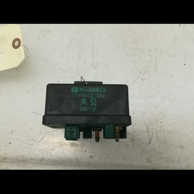 Boitier de préchauffage occasion PEUGEOT 406 Phase 2 04-1999->04-2004 598138 1