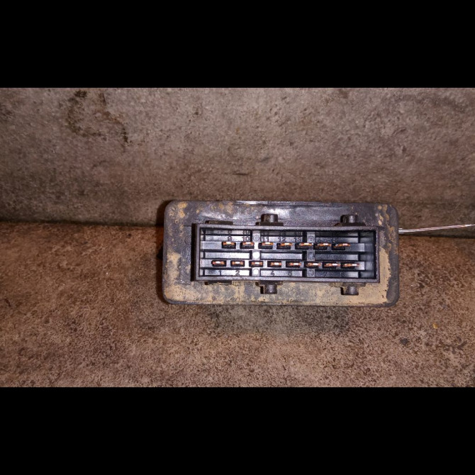 Boitier de préchauffage occasion CITROEN BERLINGO I Phase 1 09-1996->11-2002 1.9 D 598138 2