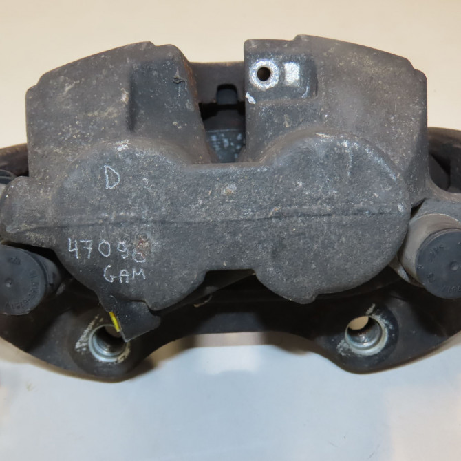 Etrier de frein avant droit occasion MERCEDES CLASSE ML II phase 1 03-2005->09-2008 1644202683 4