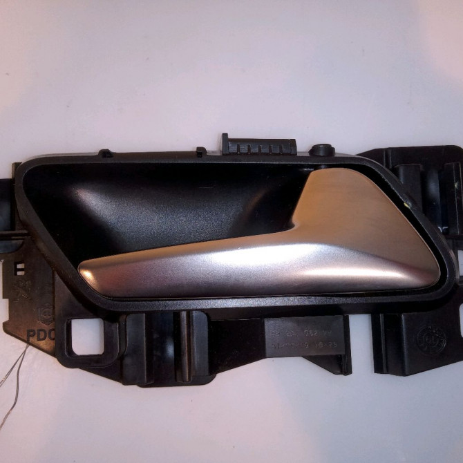 Poignee int porte ard occasion CITROEN DS3 98201552VV 1