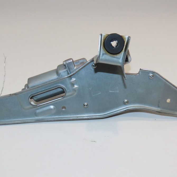 Moteur essuie-glace arrière occasion NISSAN NOTE I Phase 1 03-2006->03-2009 1.5 DCI 86ch 287109U00B 3