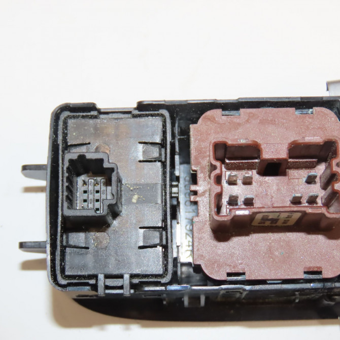 Commande lève-glace porte avant gauche occasion DACIA DUSTER II Phase 1 10-2017->... 254112588R 3