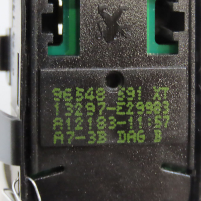 Commande lève-glace porte avant gauche occasion CITROEN C3 PICASSO Phase 2 09-2012->... 1.6 HDI 90ch 6554QC 4