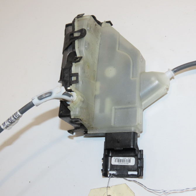 Serrure porte avd occasion  9844412180 2