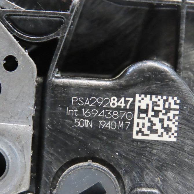 Serrure porte avd occasion  9844412180 6