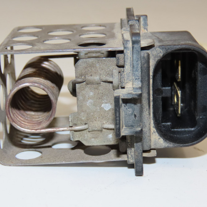 Resistance de chauffage occasion RENAULT KANGOO I Phase 1 09-1997->06-2003 1.4i 8v 75ch 7701034875 2