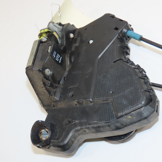 Serrure porte avg occasion TOYOTA VERSO Phase 1 06-2009->12-2012 126 D-4D 6904002210 2