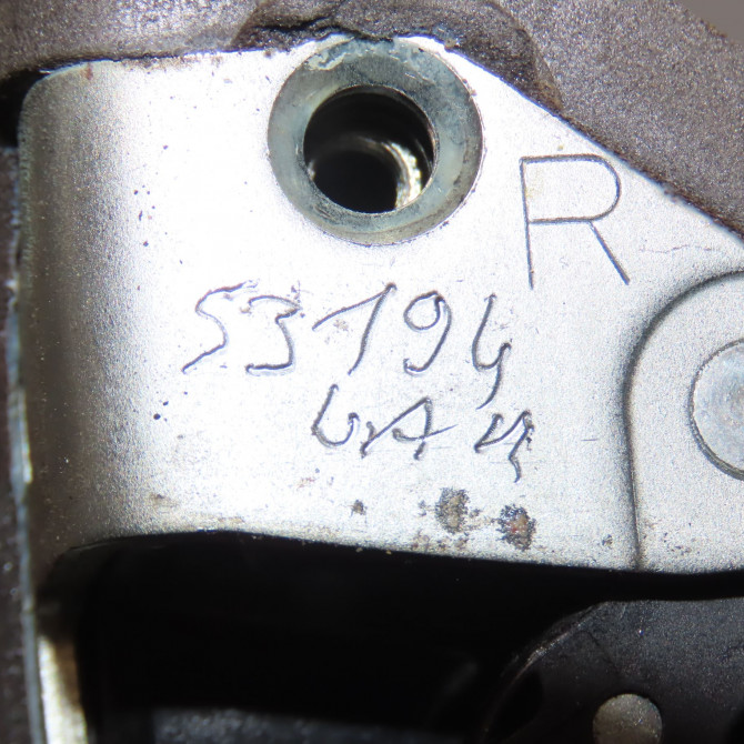 Serrure porte ard occasion TOYOTA VERSO Phase 1 06-2009->12-2012 126 D-4D 690500F031 5