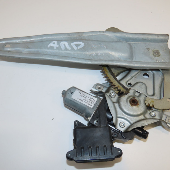 Mecanisme+moteur leve-glace ard occasion TOYOTA VERSO Phase 1 06-2009->12-2012 126 D-4D 698300F041 2