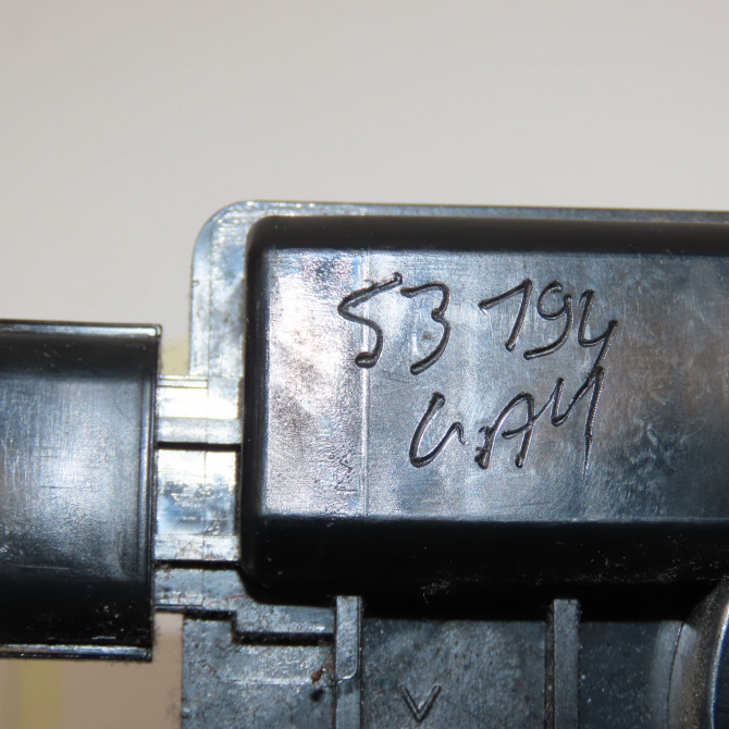 Serrure hayon occasion TOYOTA VERSO Phase 1 06-2009->12-2012 126 D-4D 6935002080 4