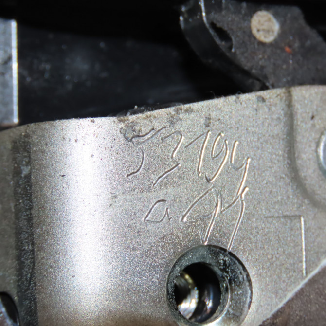 Serrure porte arg occasion TOYOTA VERSO Phase 1 06-2009->12-2012 126 D-4D 690600F031 5