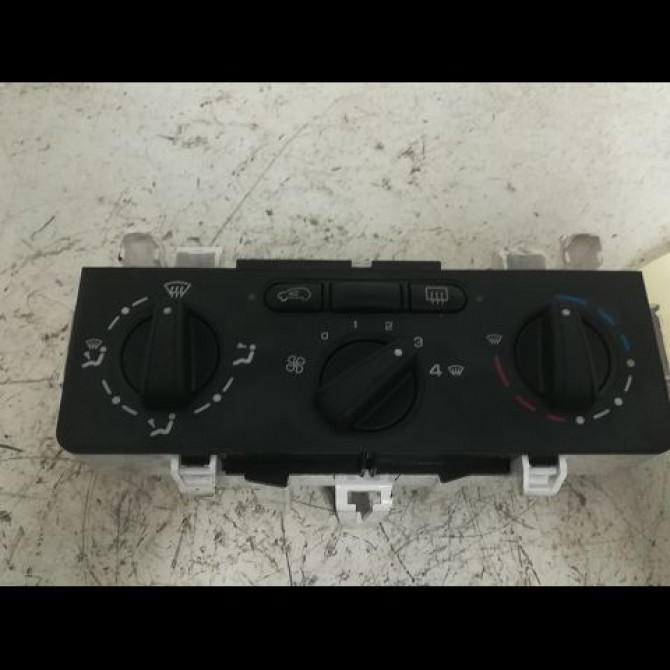 Commande de chauffage occasion CITROEN C3 I Phase 2 10-2005->12-2010 1.4 HDi 70ch 6452F7 1