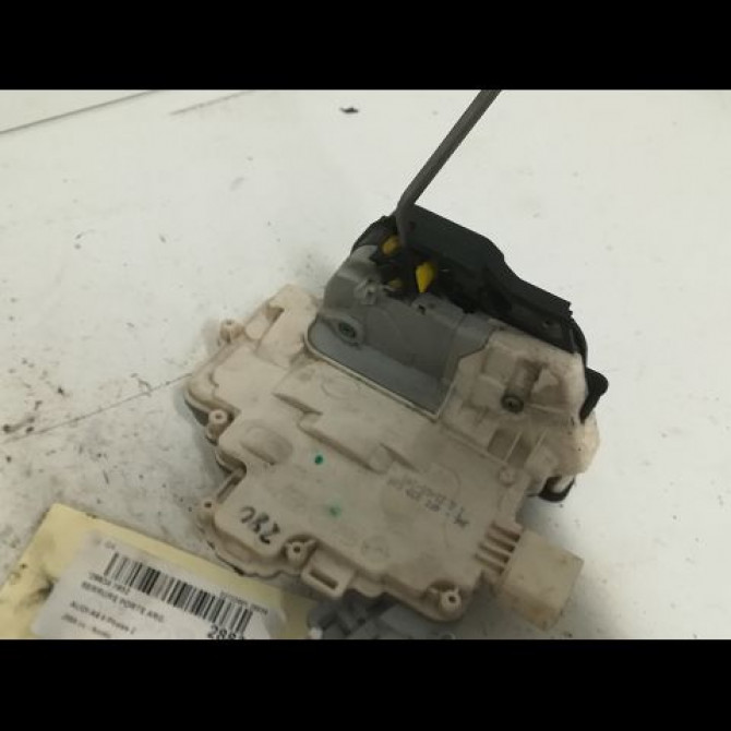 Serrure porte arg occasion AUDI A6 II Phase 2 07-2001->05-2004 4F0839015 2